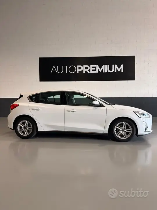 Ford Focus 2019 photo 2
