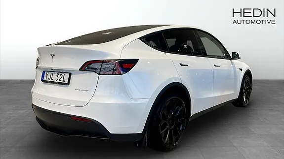 Tesla Model Y 2022 photo 2