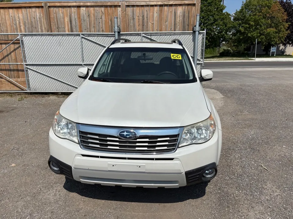 Subaru Forester 2010 photo 2