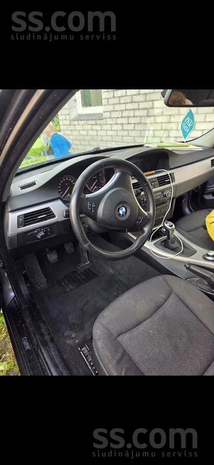 BMW 320 2008 photo 4