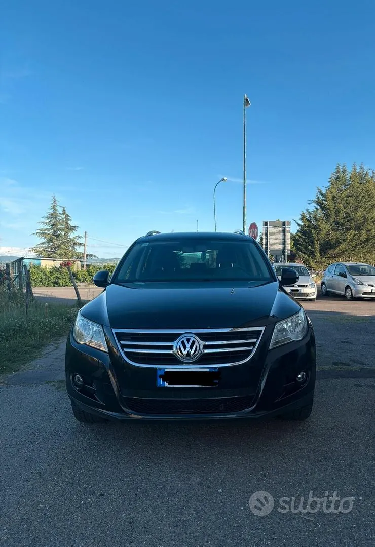 Volkswagen Tiguan 2011 photo 2