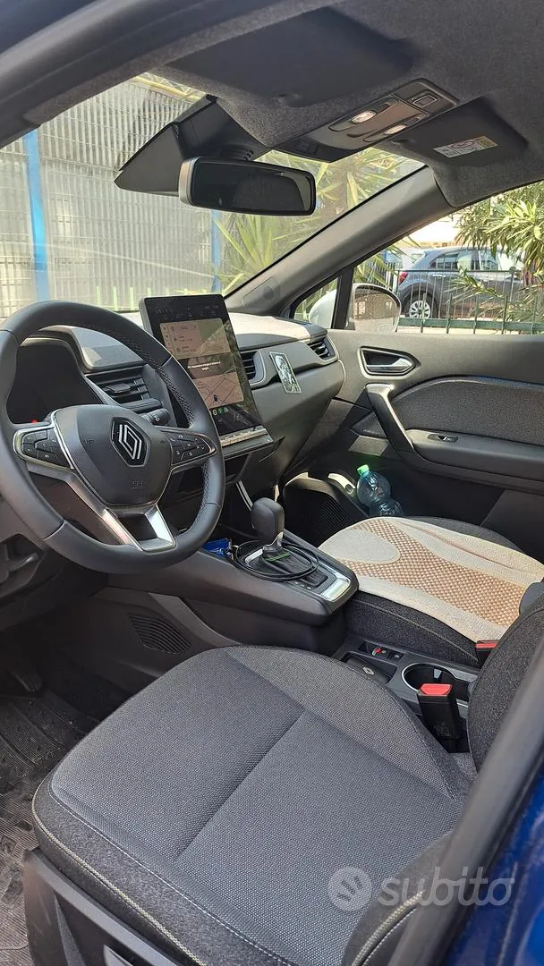 Renault Captur 2024 photo 4