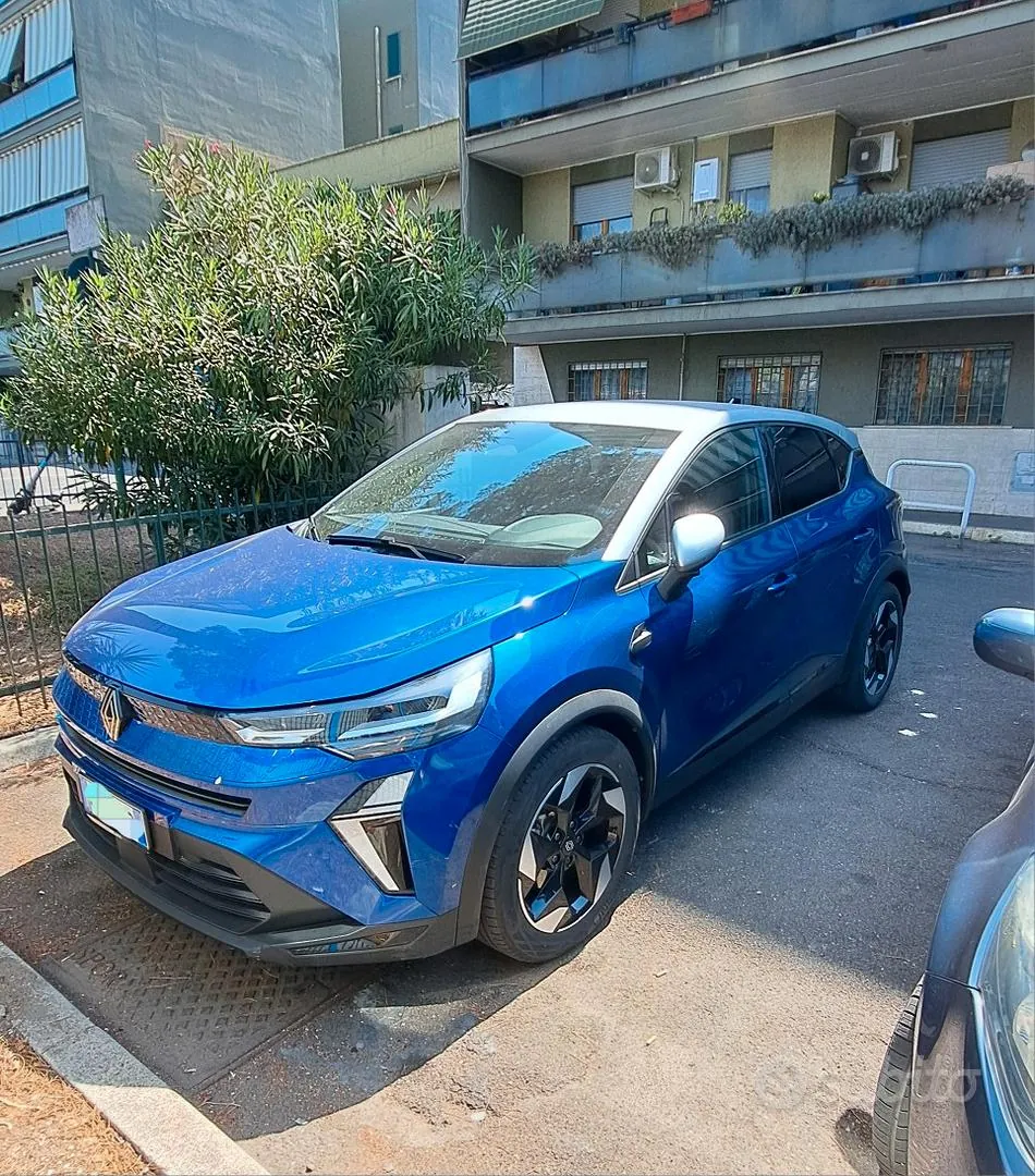 Renault Captur 2024 photo 2