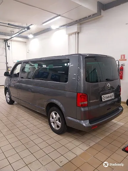 Volkswagen Caravelle 2012 photo 3