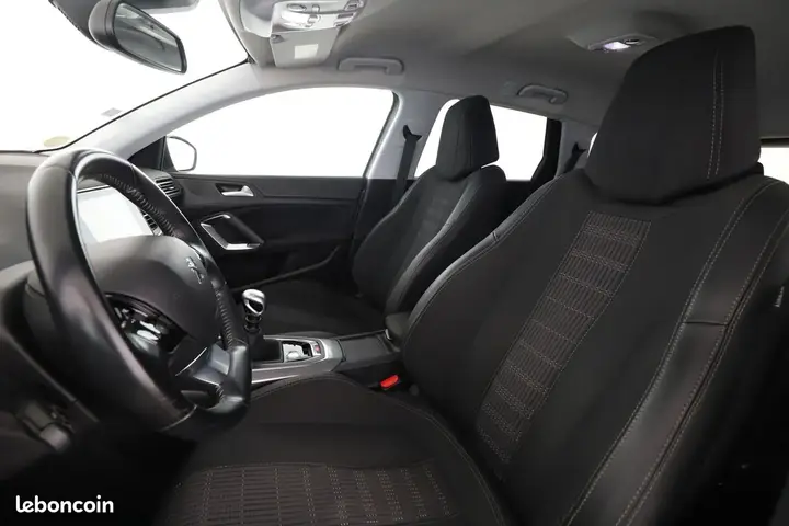 Peugeot 308 2019 photo 5