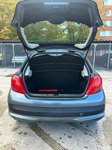Peugeot 207 2006 photo 4