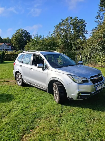 Subaru Forester 2017 photo 2