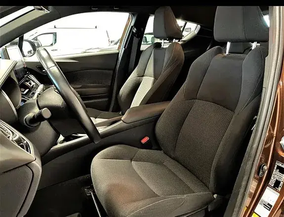 Toyota C-Hr 2018 photo 4