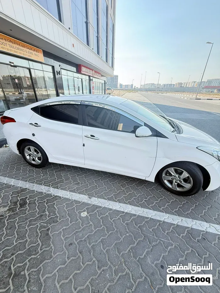 Hyundai Avante 2012 photo 4