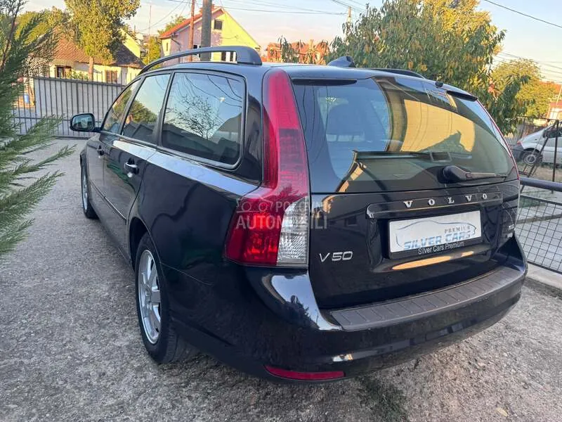 Volvo V50 2010 photo 3