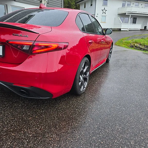 Alfa Romeo Giulia 2020 photo 2