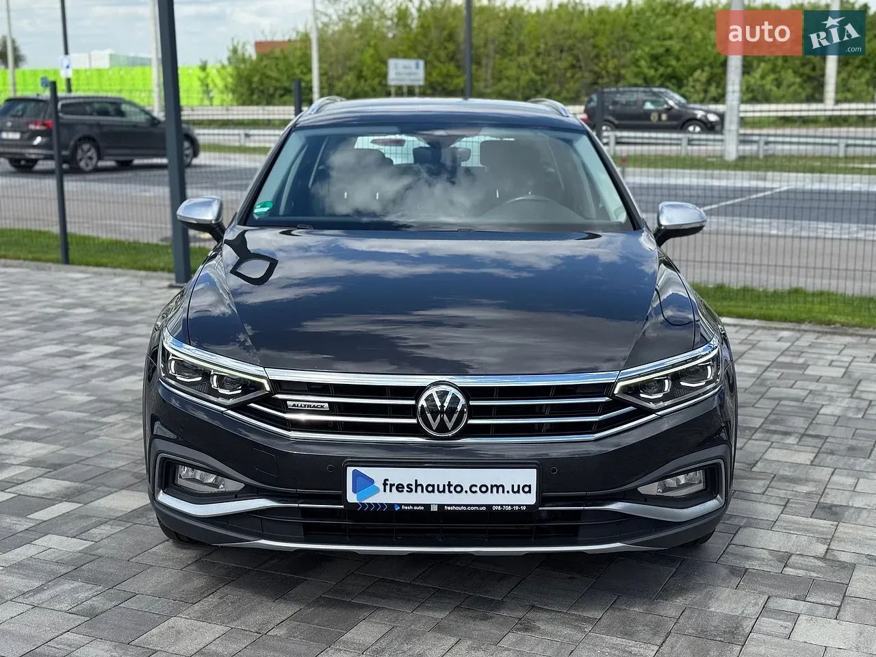 Volkswagen Passat Alltrack 2022 photo 2