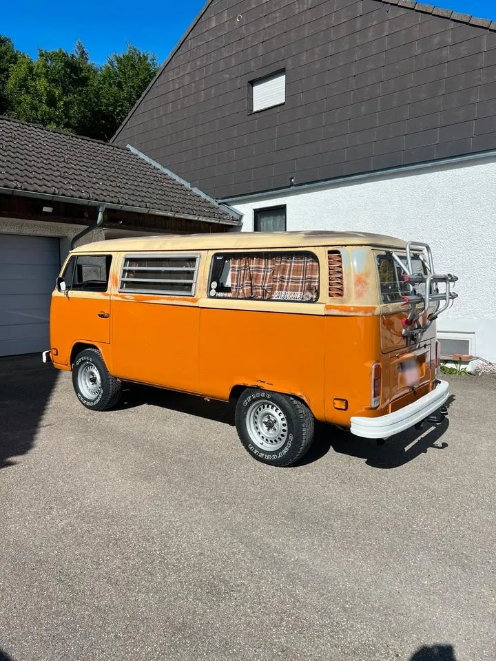 Volkswagen T2B