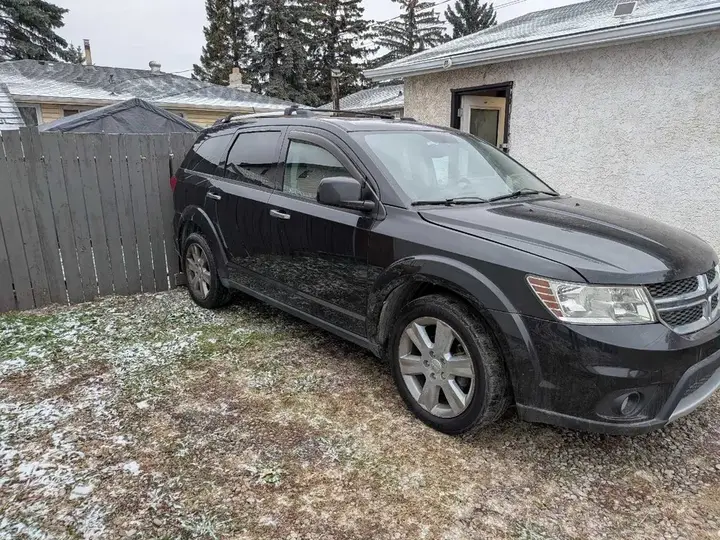 Dodge Journey 2014 photo 2