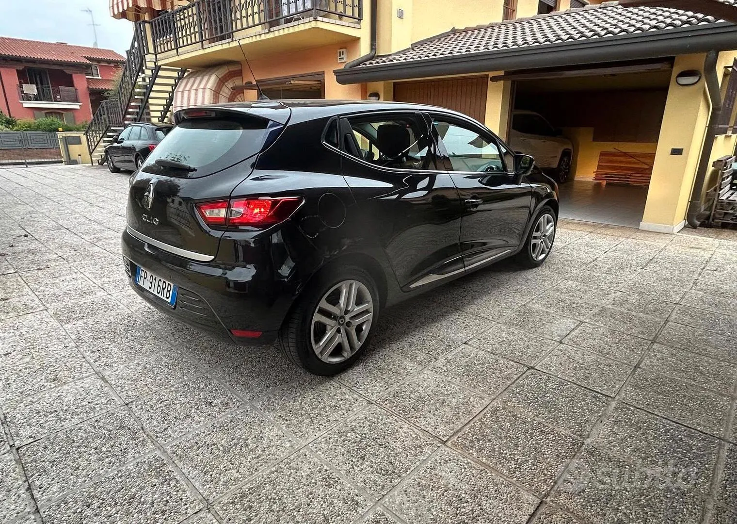 Renault Clio 2018 photo 3
