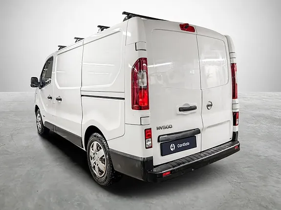 Nissan Nv300 2017 photo 3