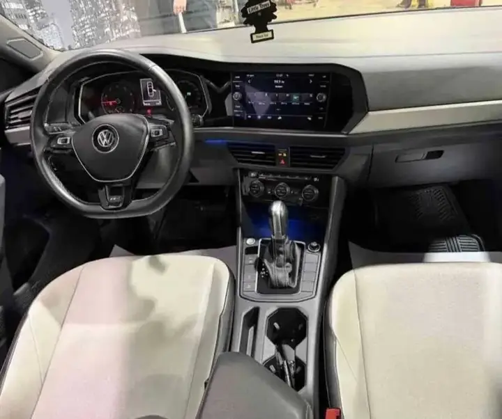Volkswagen Jetta 2019 photo 4