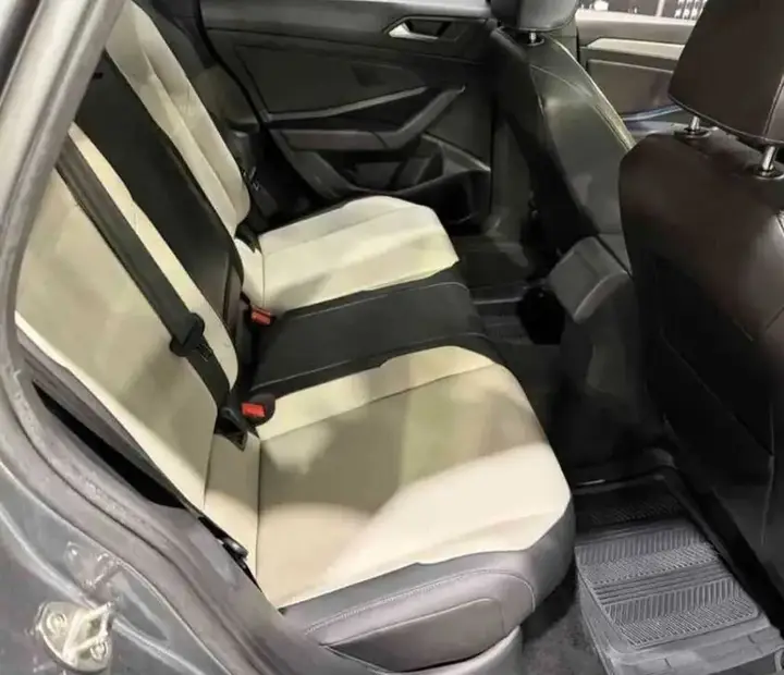 Volkswagen Jetta 2019 photo 2
