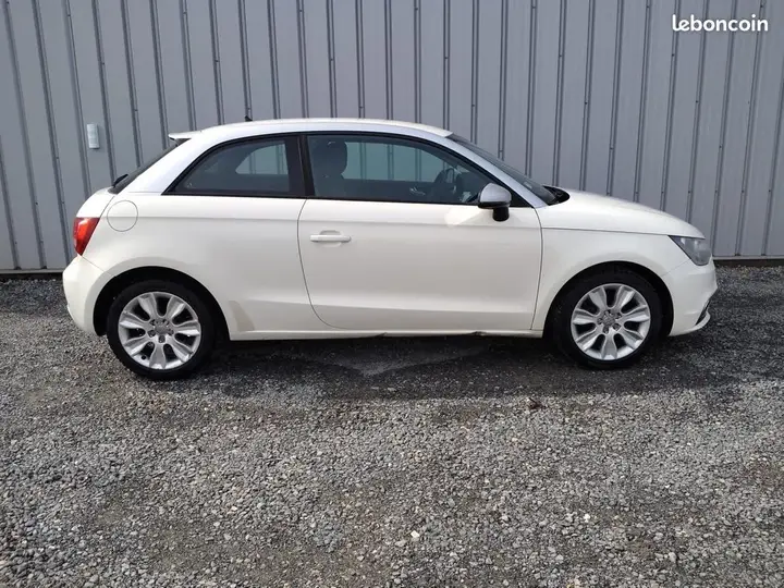 Audi A1 2011 photo 5