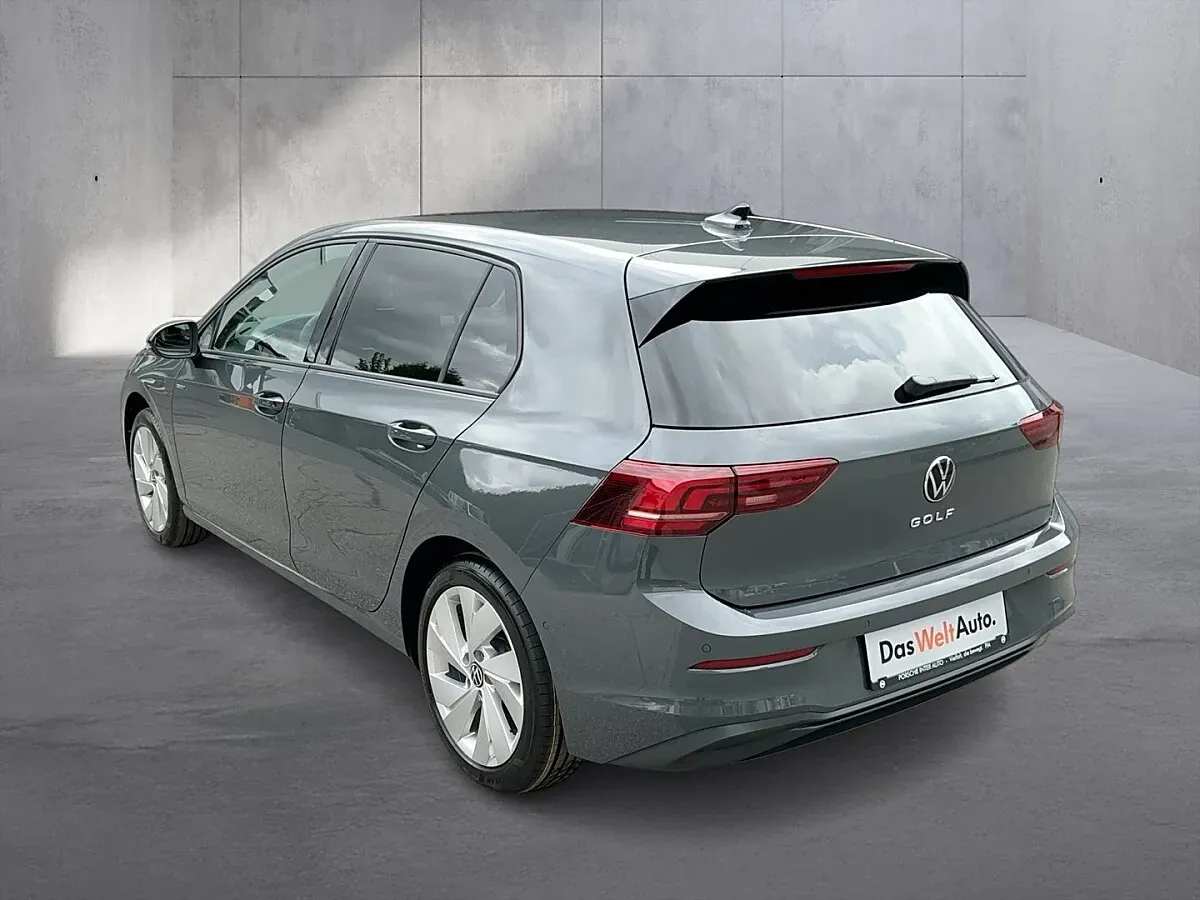 Volkswagen Golf 2026 photo 3