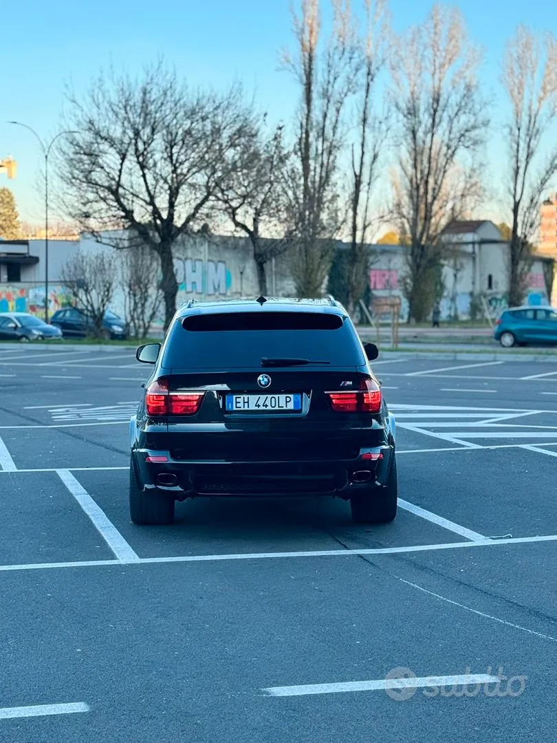 BMW X5M 2011 photo 2