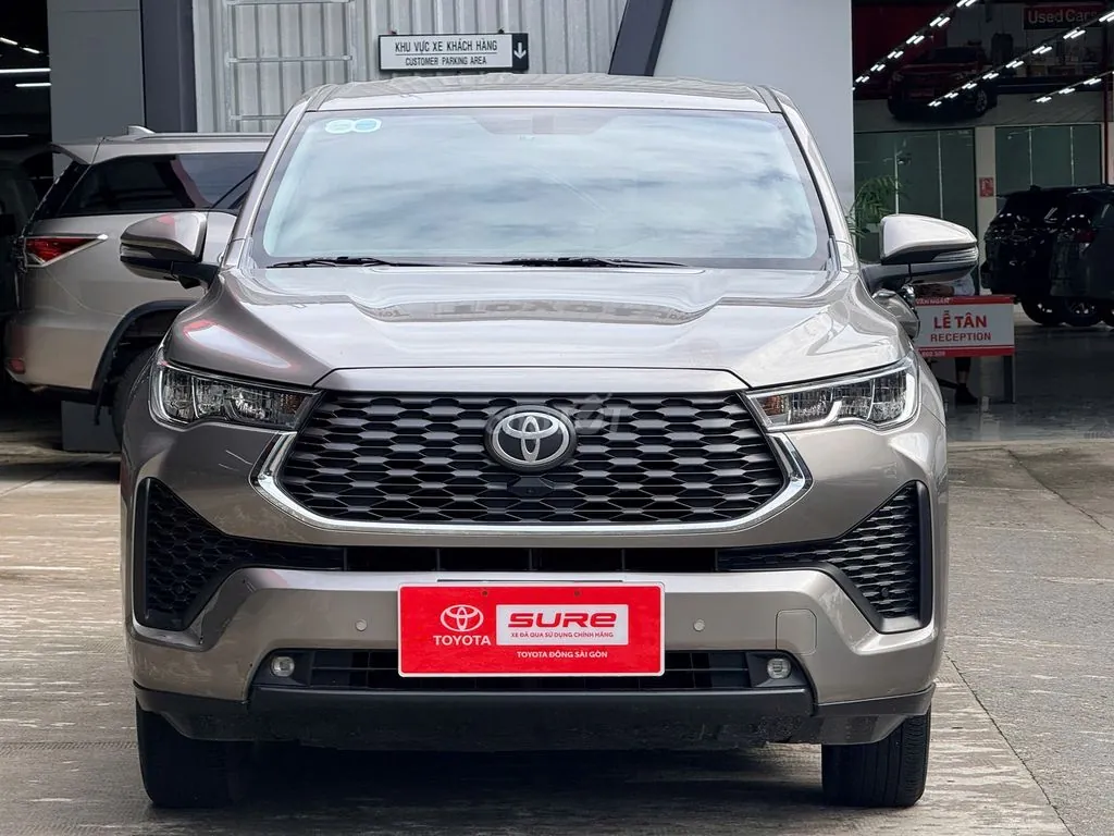 Toyota Innova Cross
