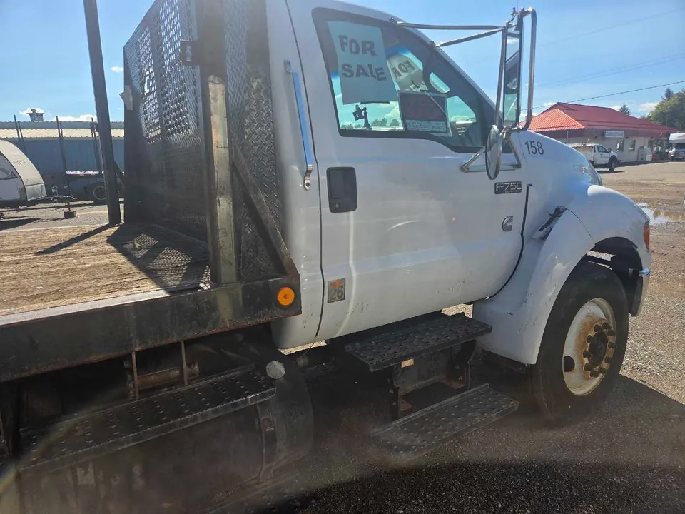 Ford F-750 2008 photo 5