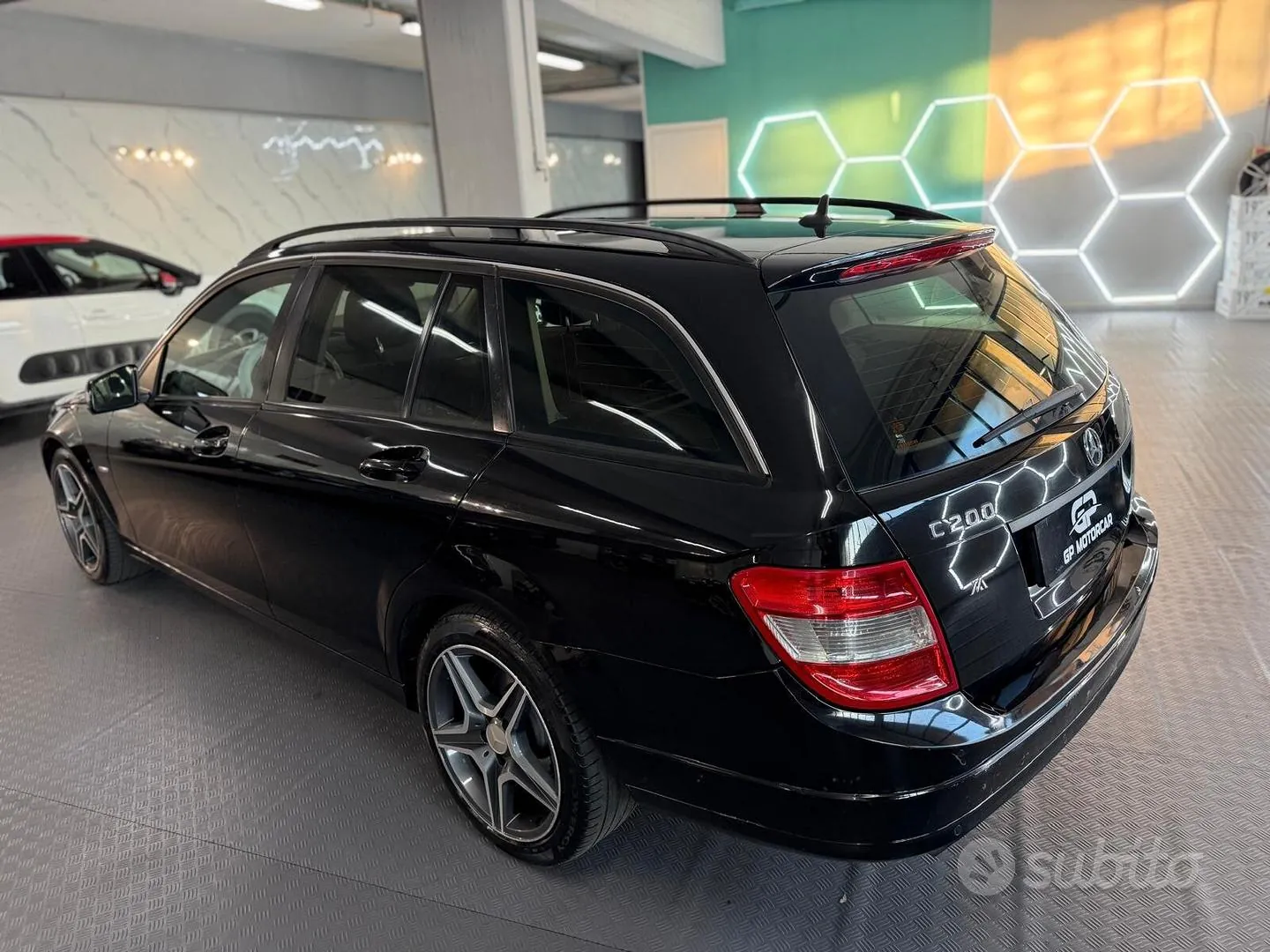Mercedes-Benz C 2010 photo 4