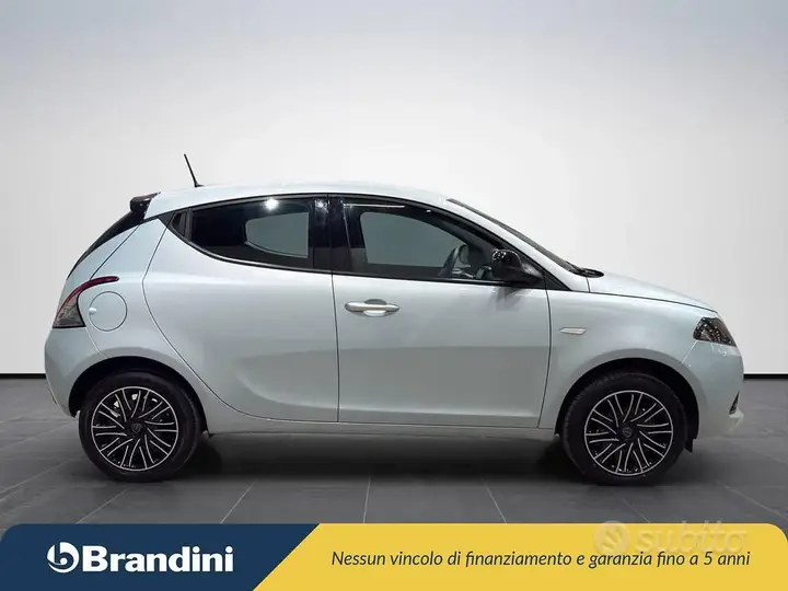 Lancia Ypsilon 2023 photo 5
