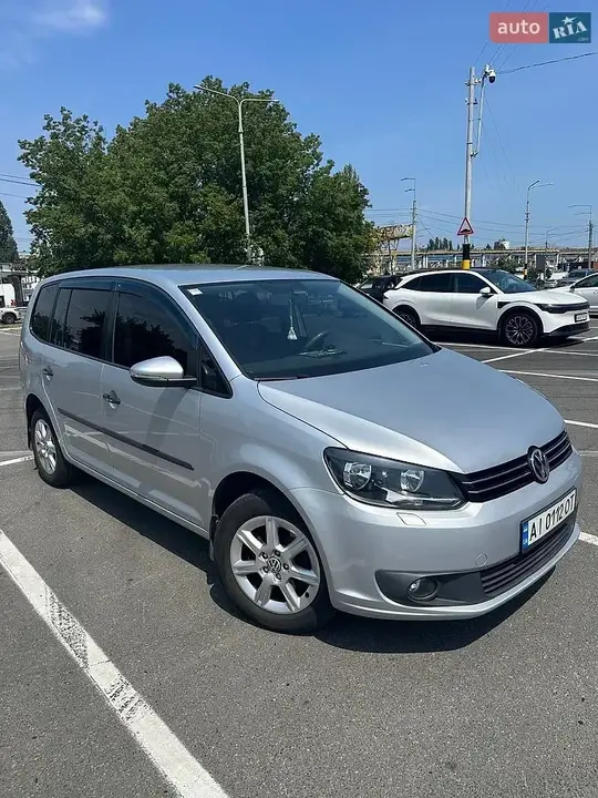 Volkswagen Touran 2014 photo 3