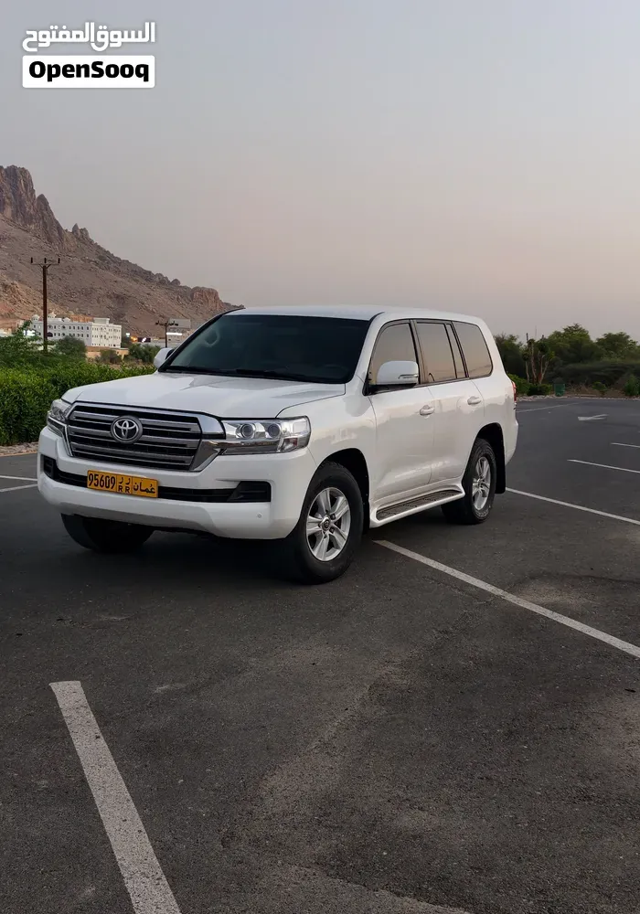 Toyota Land Cruiser Gxr 2019 photo 3