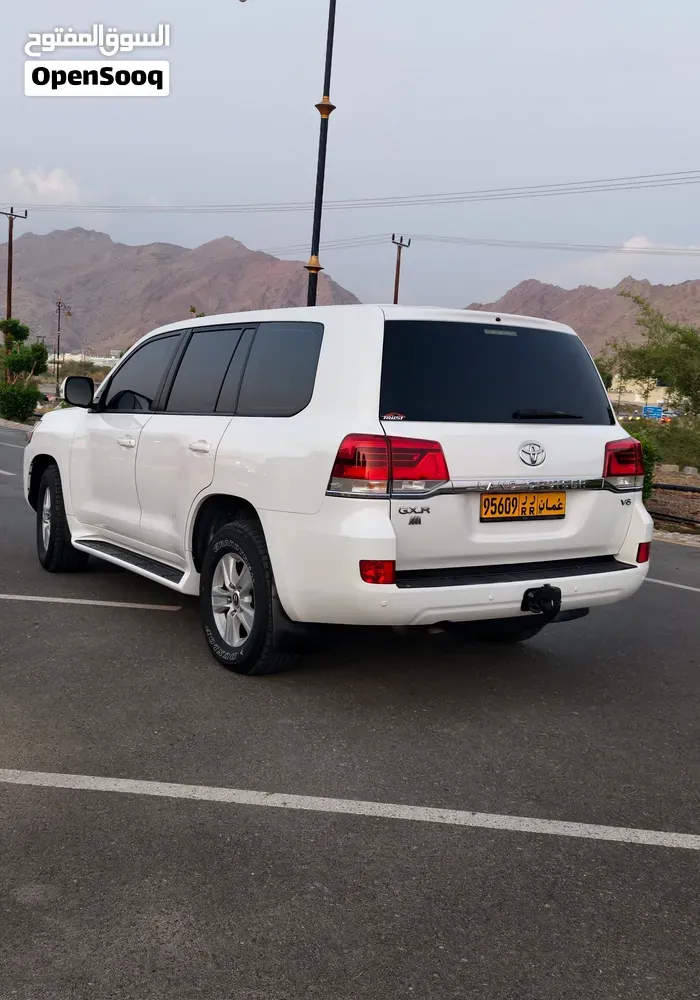 Toyota Land Cruiser Gxr 2019 photo 2