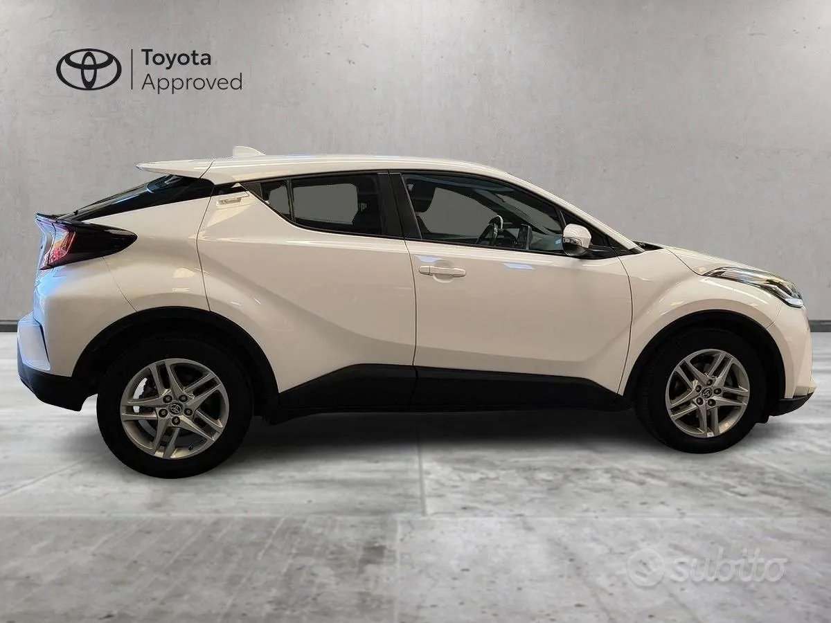 Toyota C-Hr 2022 photo 4