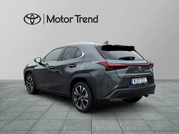 Lexus Ux250H 2023 photo 2