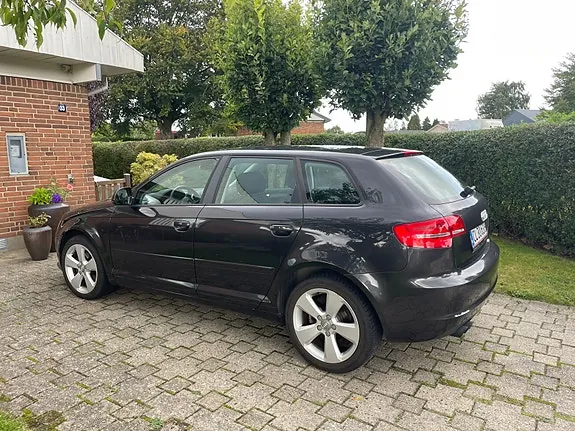 Audi A3 2010 photo 3