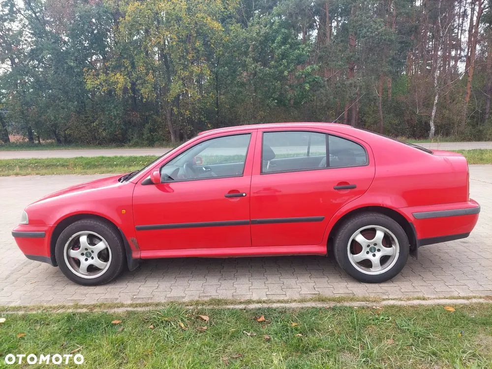 Skoda Octavia 2000 photo 2
