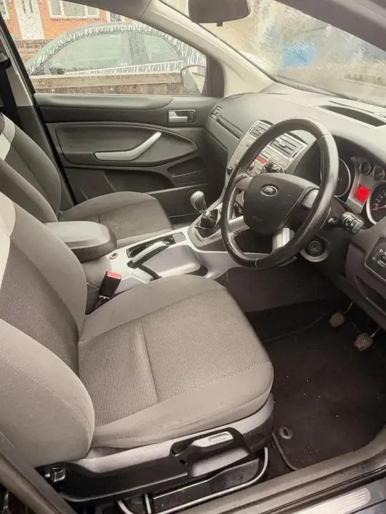 Ford Kuga 2010 photo 5