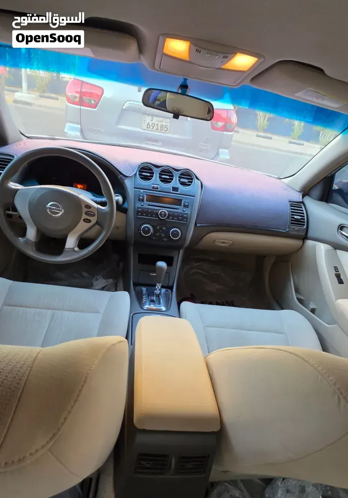 Nissan Altima 2011 photo 4
