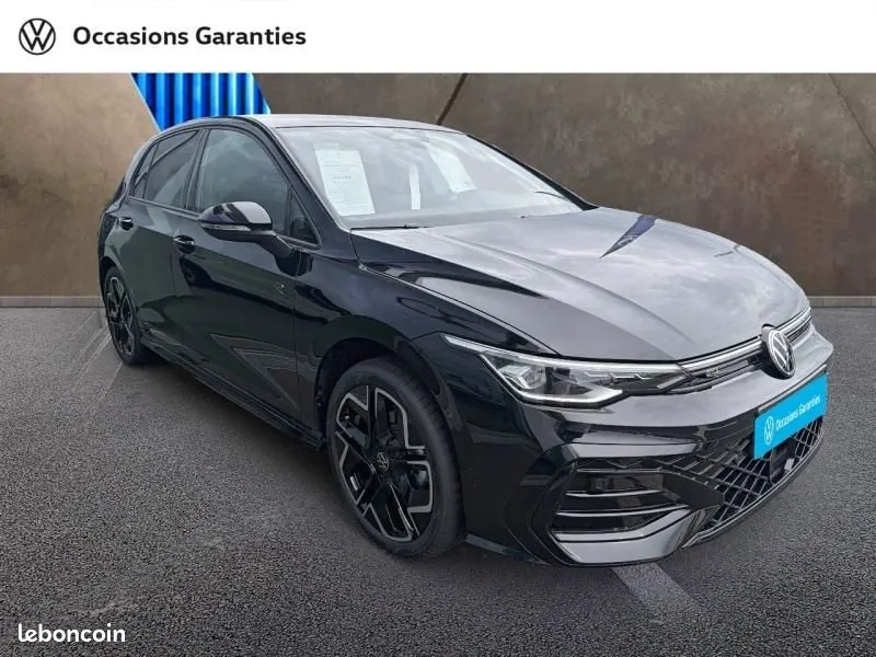 Volkswagen Golf 2026 photo 2