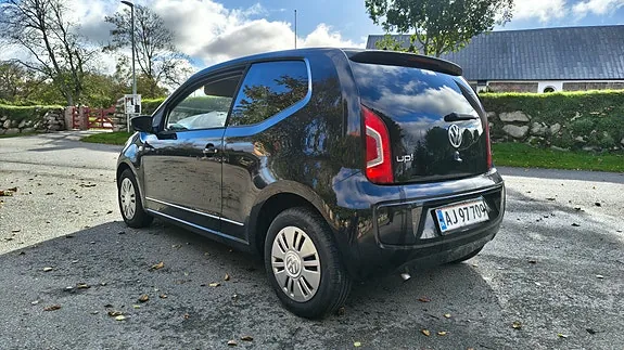 Volkswagen Up 2012 photo 3