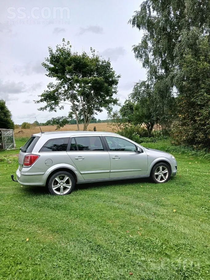Opel Astra 2008 photo 3