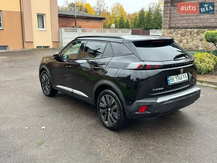Peugeot 2008 2022 photo 5