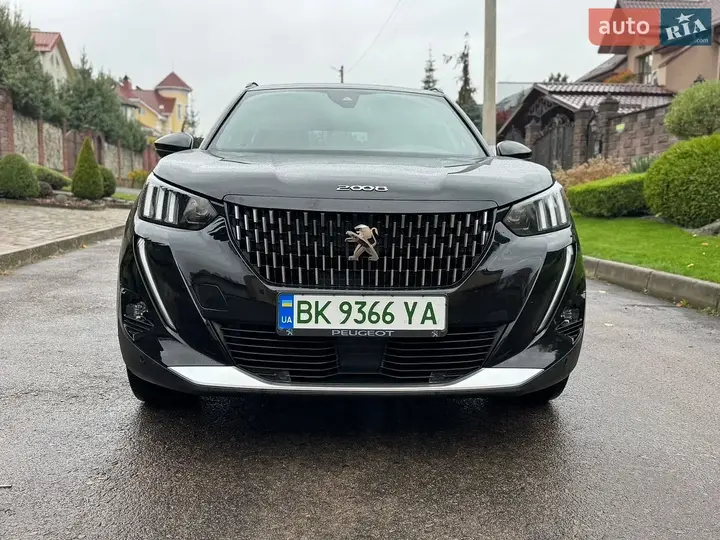 Peugeot 2008 2022 photo 3