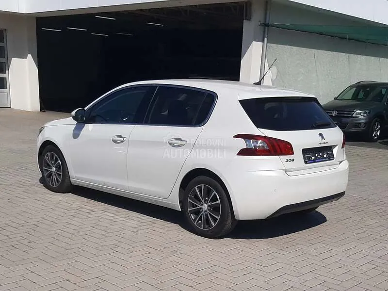 Peugeot 308 2013 photo 4