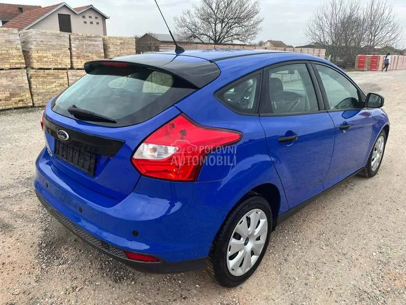 Ford Focus 2013 photo 4