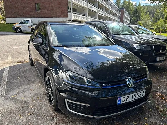 Volkswagen Golf 2016 photo 2