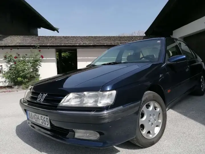 Peugeot 605