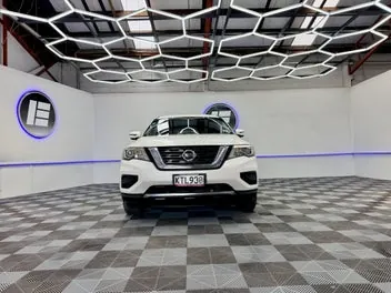 Nissan Pathfinder 2017 photo 3