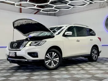 Nissan Pathfinder 2017 photo 4