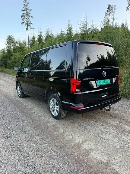 Volkswagen Transporter 2022 photo 2